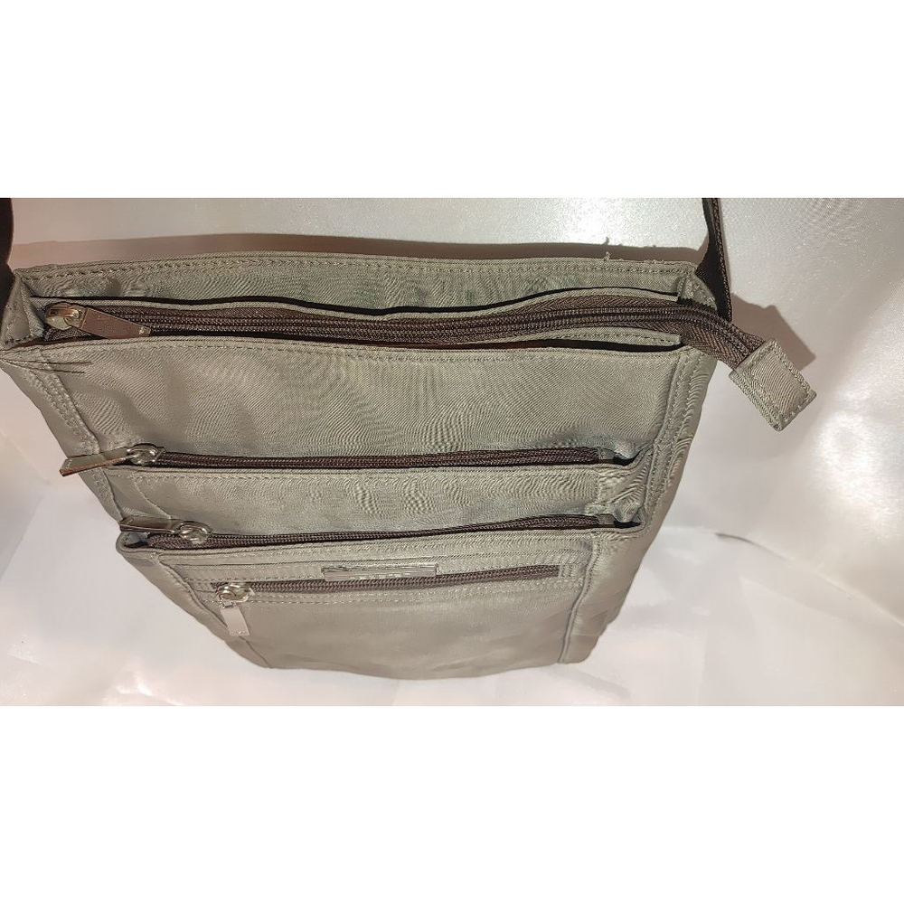 Hedgren Orva RFID Water Repellent Crossbody - Picture 3 of 8